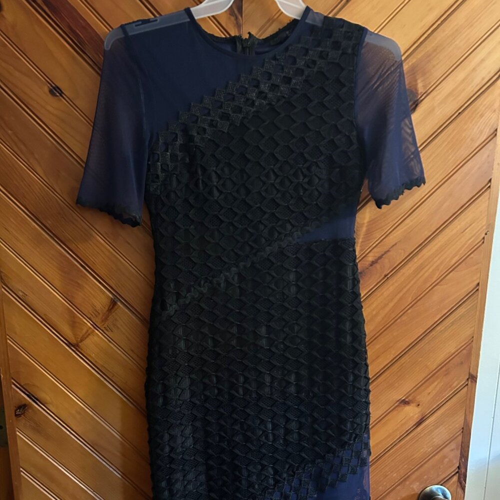 TOPSHOP Lace Dress in black and navy, Size 8